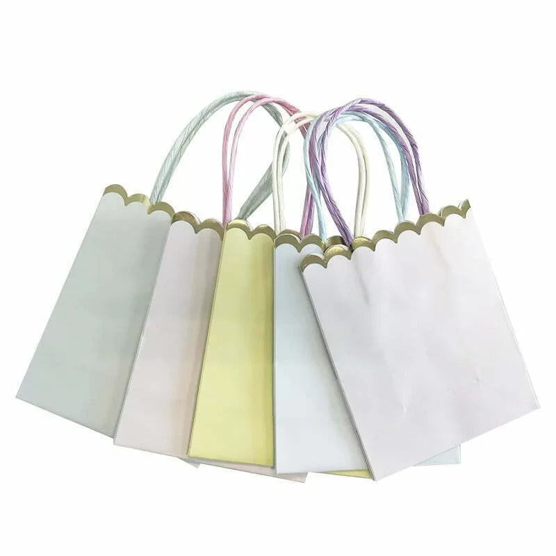 Pastel paper Bag - Scalloped 5pk image 0