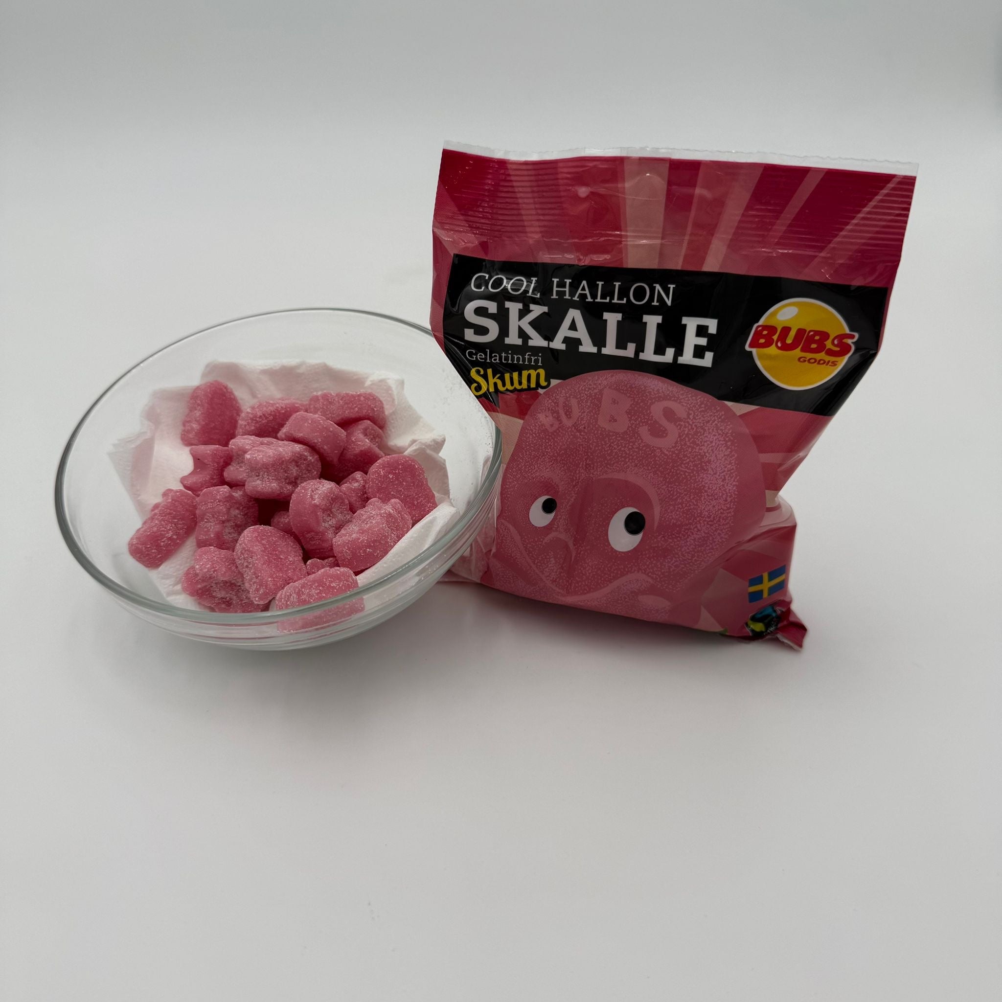 Swedish Candy - Bubs Cool Raspberry Foam Skulls 90g image 0