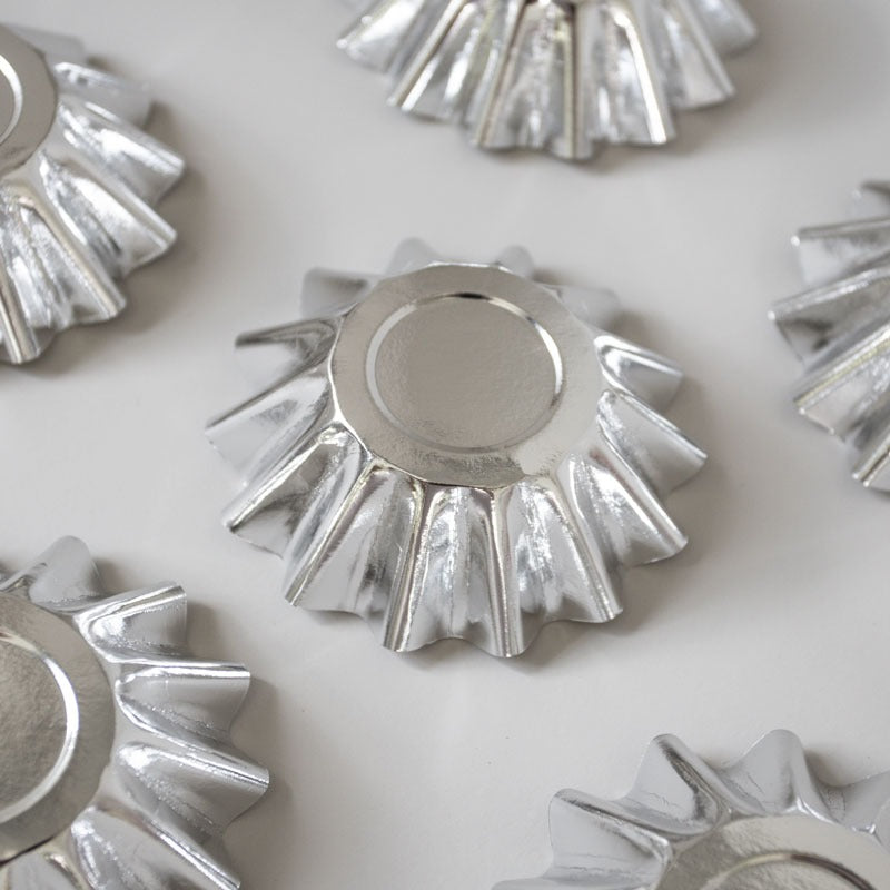 SILVER Bloom Baking Cups (24 pack) image 0